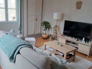 A Louer appartement au BUGUE