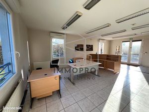 Bureaux 380 m² Val-de-Reuil