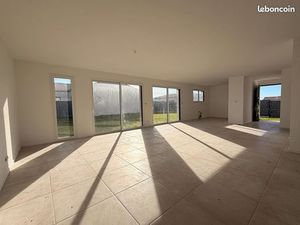 Villa 5 pièces 150 m²