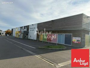 Local commercial 1 309 m²