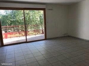 2 pieces Nantes vue Hippodrome - vendu loué