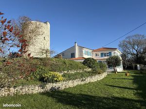 Propriété 8 pièces 171 m²