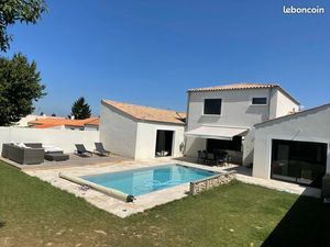 Maison loué avec piscine