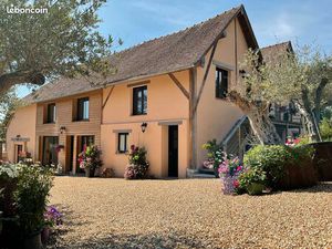 Propriété de charme avec énorme potentiel de 449 m2