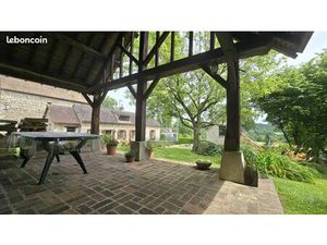 Propriété de charme en pierre avec magnifique parc paysager