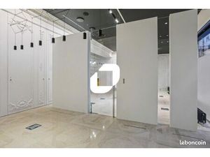 Local commercial 130 m²