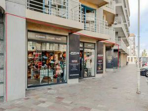 Immeuble commercial de 106 m² à vendre au centre de Nieuport