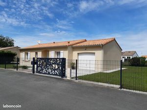 A vendre maison de plain pied allee calme fontenay le comte