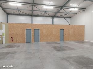 Local artisanal 250m2 AIZENAY