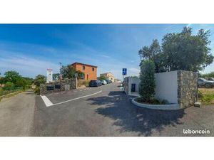 Terrain 578 m² Comps