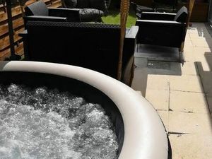 F2 avec jardin et parking