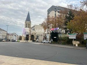 Service immobilier 55 m²