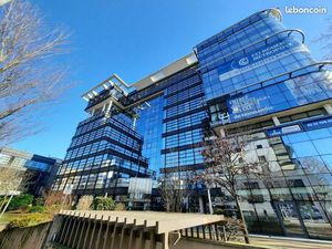 Bureaux 1 153 m²