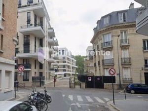 Local commercial 124 m²