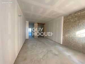 Local commercial 62 m² FONTENAY LE COMTE