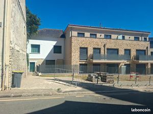 Maison divisé en 3 appartement