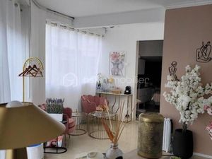 Local salon esthétique  coiffure 65 m²