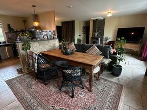 Maison individuelle de plain-pied 3 chambres - 97m2 sur 1 392 m2 - à 5 minutes du centre d