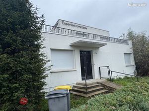 Bureaux 223 m² VILLENEUVE LE ROI