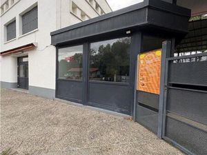 Restaurant 70 m² + Terrasse 195 m² – Local à louer – Caussade