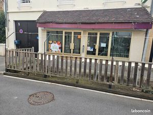 Café bar restaurant