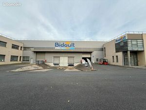 Local d'activité 2 244 m²