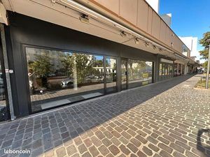 Local commercial 63 m² CHATOU