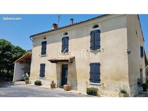 Maison 7 pièces 220 m²