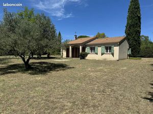 ? Maison 100m2 plain pied sur terrain arboré de 950m2 ?