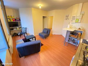 Appartement T2 lumineux centre ville dans immeuble sécurisé