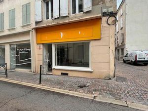 Local/bureau Hyper centre