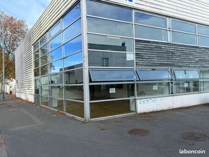 Location ateliers partagés  bureaux coworking ou espace de vente