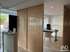 Boutique 64 m² RAMBOUILLET