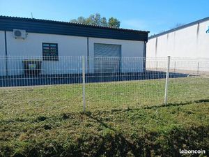 Local entrepôt 100m2