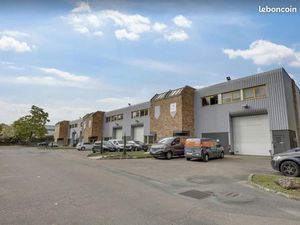 Local d'activité 591 m²