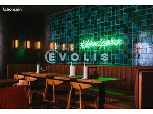 Local commercial 300 m²