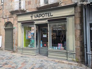 Local commercial 110 m² FOUGERES