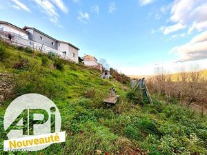 Terrain 1 600 m² Chateauneuf
