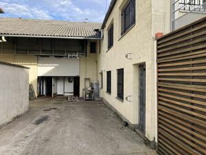 Local d'activité 562 m²