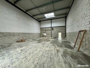 Local d'activité 630 m²