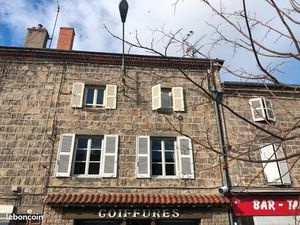 Appartement t3 à vendre centre St bonnet le chateau