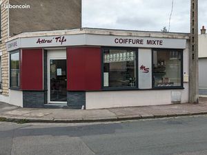 Vends mur commercial d'un salon de coiffure à Mantes-la-ville (78711)