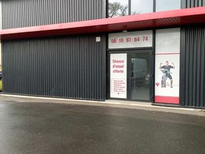 Local commercial/bureau 100m2 route de lorient