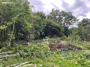 Terrain constructible 585 m2 quartier calme