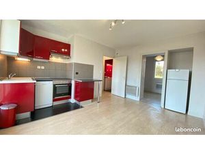 Joli petit T3 ensoleillé  cuisine équipée