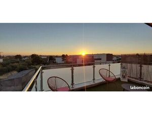 À Vendre – Appartement T2 de 52 m² avec terrasse de 27m² en dernier à Meyzieu (Secteur Car