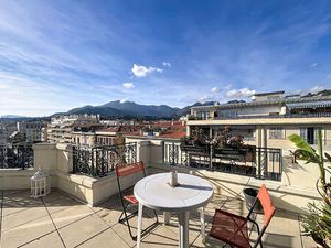 APPARTEMENT 2 PIECES MENTON CENTRE - TERRASSE 23m² - PARKING