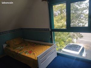 Loue chambre meublée