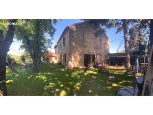 Petite propriété viticole : Mas  vignes et dépendances