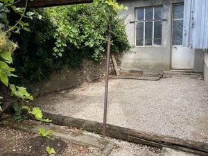 Bas de maison T2 avec jardin privatif